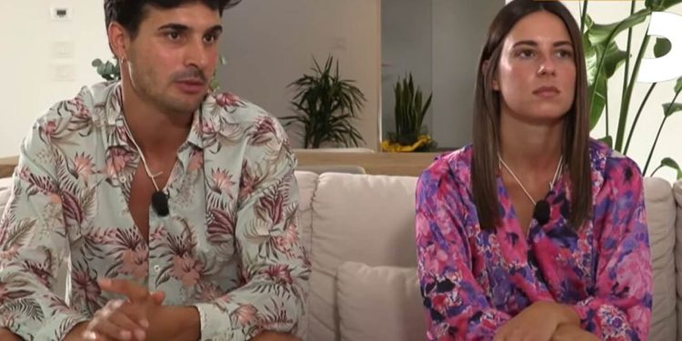 Mirco e Giulia a Temptation Island (Foto: Screen)
