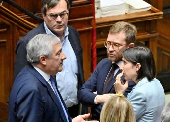 da s.: Antonio Tajani (FI), Vincenzo Amendola, Giuseppe Provenzano, Elly Schlein (Pd) (Ansa)