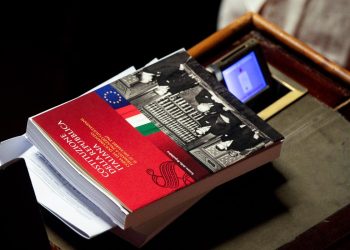 Sui banchi del Senato a Palazzo Madama (Ansa)