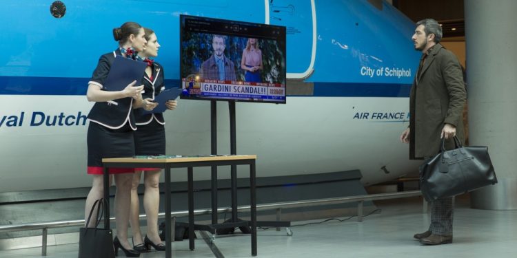 Modalità aereo, il film in seconda serata su Rai 1 (Foto Web)