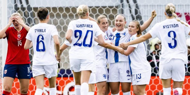 L'esultanza della Finlandia donne (Foto ANSA)