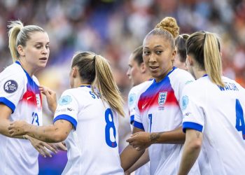Il gruppo dell'Inghilterra donne agli Europei (Foto ANSA)