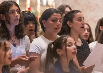 Il coro della Scuola Magnificat di Gerusalemme (foto A.J. Pari)