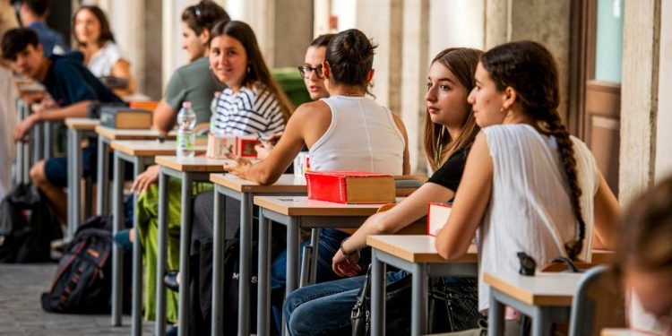 Studenti all'esame di Maturità 2025 (Foto: ANSA)