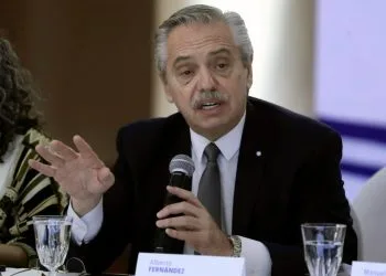 Alberto Fernandez (Ansa)