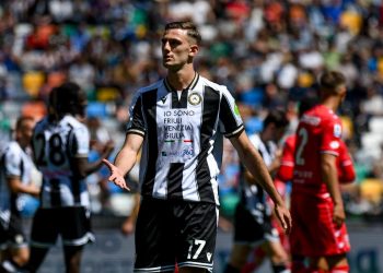 Lorenzo Lucca con la maglia dell'Udinese (Foto Ansa)