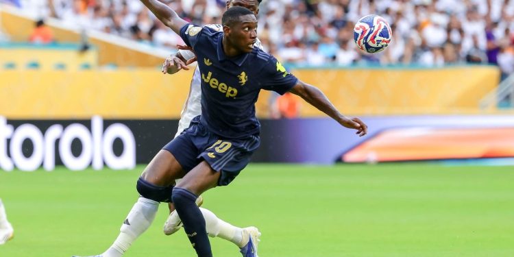 Randal Kolo Muani in azione con la Juventus (Foto ANSA)