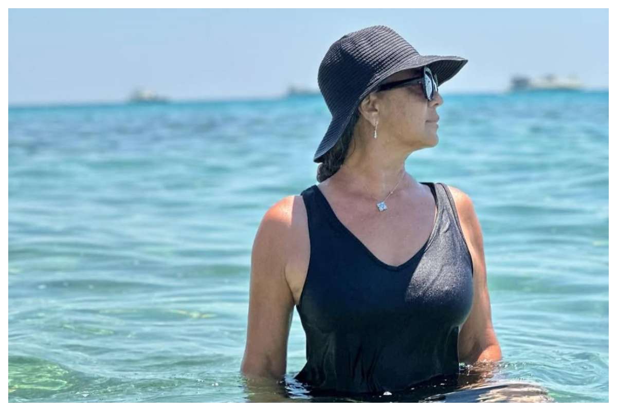 alessandra celentano sirenetta al mare