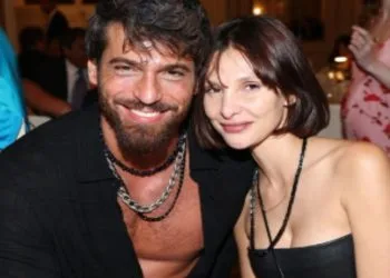 Can Yaman e la nuova fidanzata Sara Bluma. (Foto: Web)