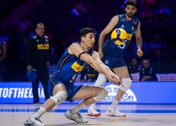 Una ricezione di Alessandro Michieletto con l'Italia (da facebook.com/FederazioneItalianaPallavolo)