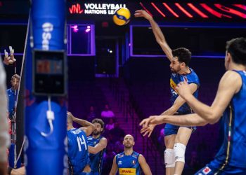 Daniele Lavia all'attacco con l'Italia (da facebook.com/FederazioneItalianaPallavolo)