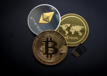 Monete Bitcoin Ethereum e Ripple