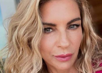 Martina Colombari compie 50 anni