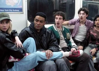 Adults, la serie disponibile si Disney+