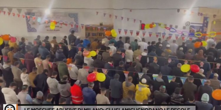 Moschea abusiva (Foto: Fuori dal coro)