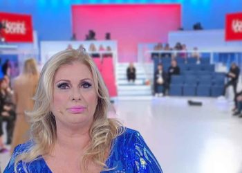 titolo studio tina cipollari