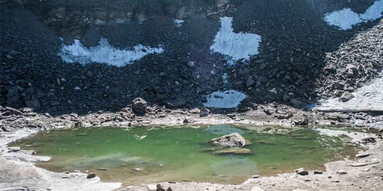 Mistero del lago degli scheletri in India