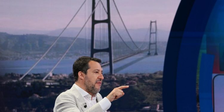 Salvini, Ponte sullo Stretto