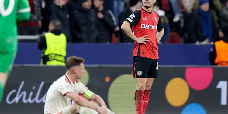 Xhaka del Bayer Leverkusen durante un match di Champions League contro il Bayern Monaco (Foto Ansa)