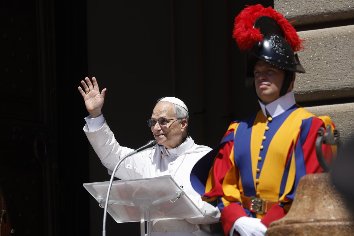 Angelus con Papa Leone