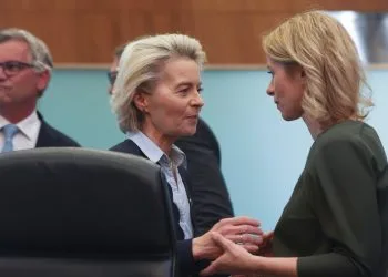 Ursula von der Leyen (s), presidente della Commissione Ue, con Kaja Kallas, Alto rappresentante per la politica estera (Ansa)