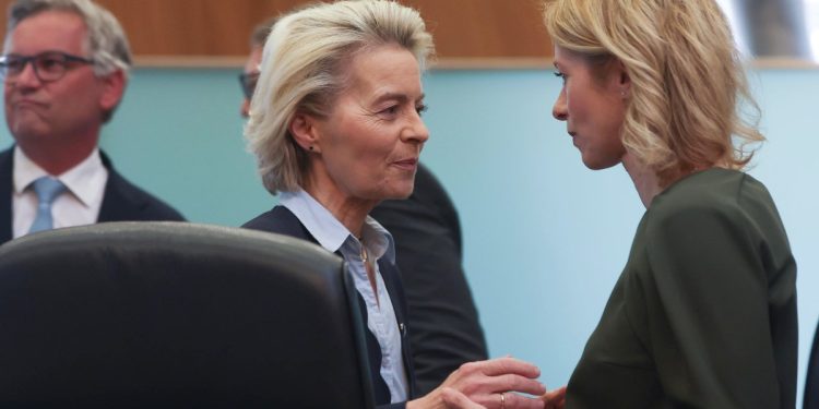 Ursula von der Leyen (s), presidente della Commissione Ue, con Kaja Kallas, Alto rappresentante per la politica estera (Ansa)