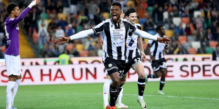 Christian Kabasele esulta con l'Udinese (Foto ANSA)