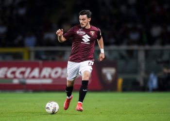 Eljif Elmas in campo con il Torino