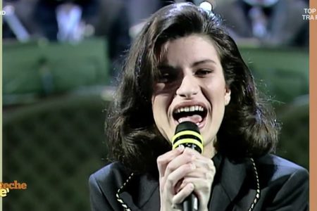Laura Pausini a TecheTecheTè su Rai1
