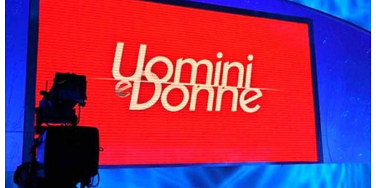 Uomini e donne cicogna