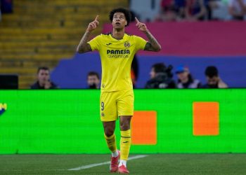 Buchanan esulta dopo un gol segnato per il Villarreal (Foto Ansa)