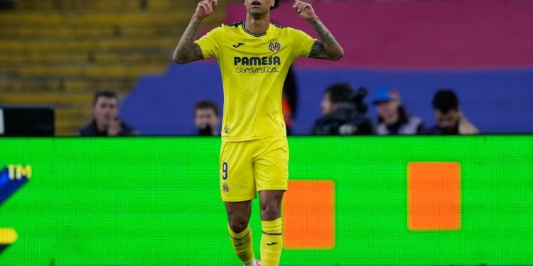 Buchanan esulta dopo un gol segnato per il Villarreal (Foto Ansa)