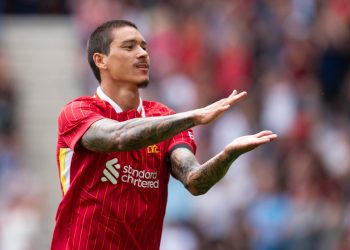 Darwin Nunez del Liverpool esulta dopo un gol segnato al Preston North End in amichevole (Foto Ansa)