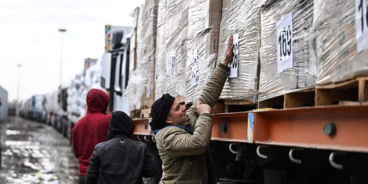 Valico Rafah, aiuti a Gaza