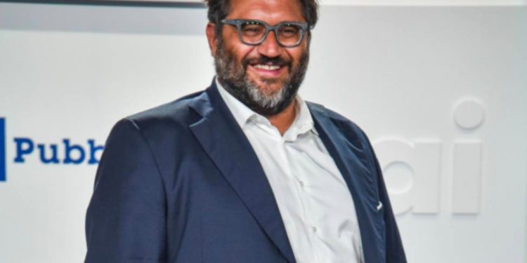 Peppone Calabrese, conduttore tv. (Foto: Web)