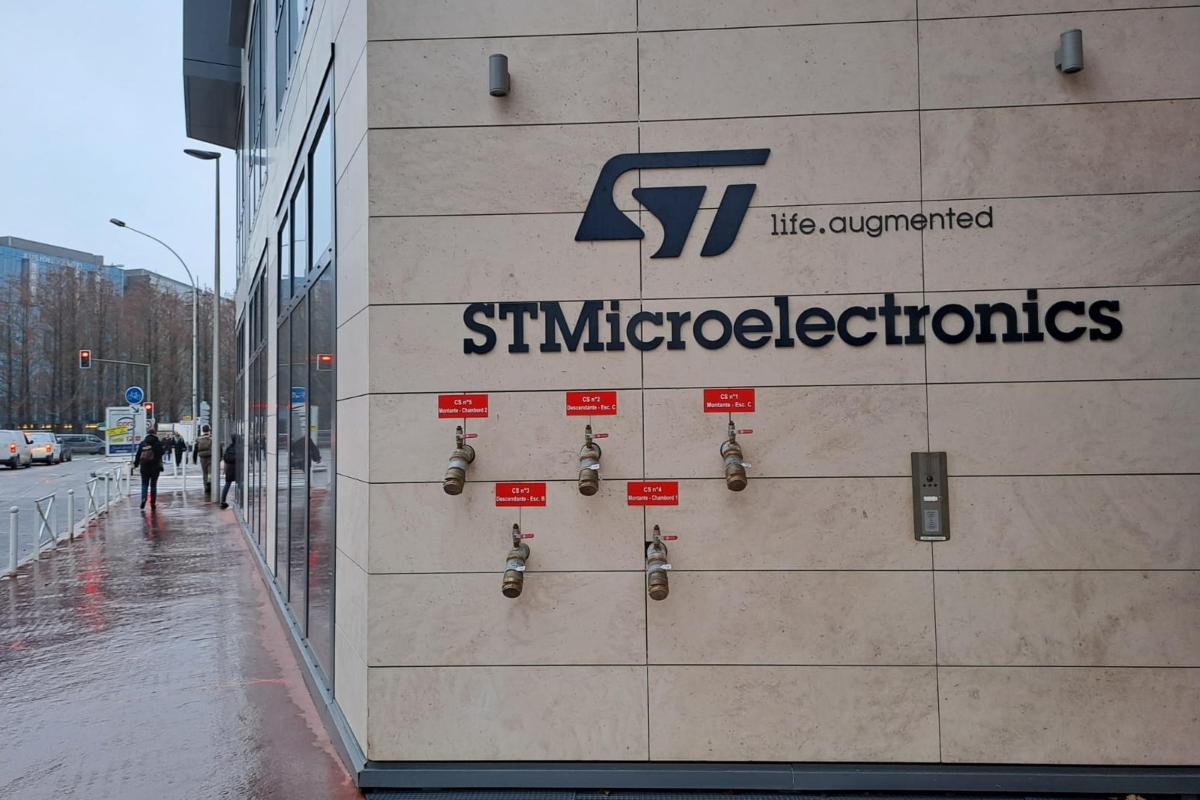 Stmicroelectronics 