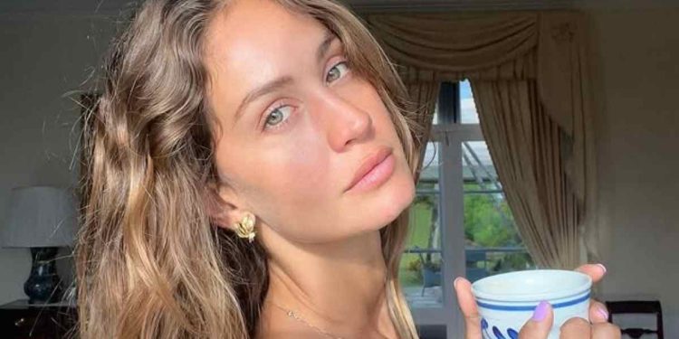 helena prestes convivenza javier martinez