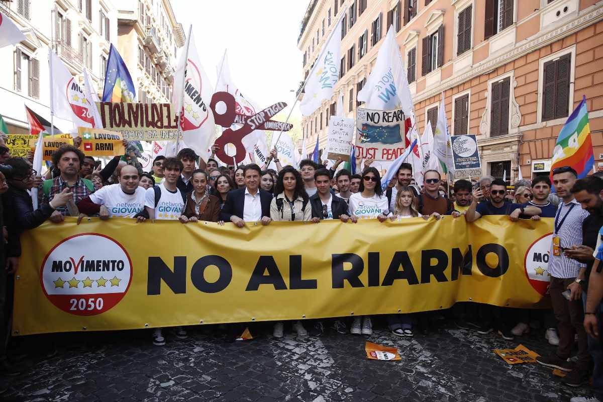 Conte, no riarmo M5s