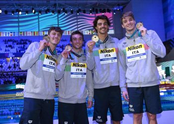 Diretta staffetta 4x100 mista