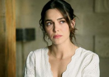 Leyla di If You Love