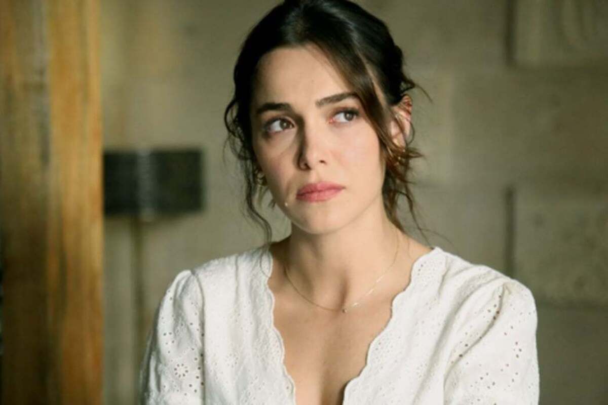 Leyla di If You Love