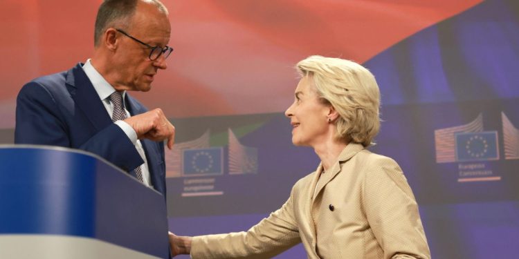 Friedrich Merz e Ursula von der Leyen (Ansa)