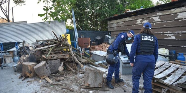 campo rom, campi rom