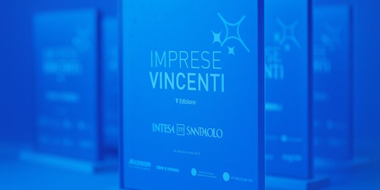 Imprese vincenti di Intesa Sanpaolo (Foto: CHATGPT)