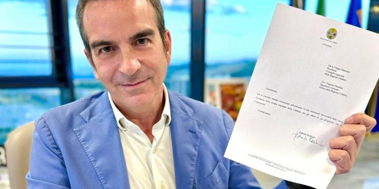 Dimissioni Occhiuto in Calabria