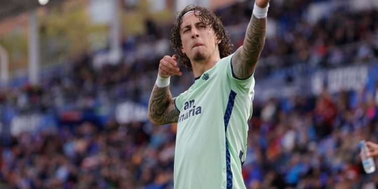 Fabio Silva esulta dopo un gol segnato col Las Palmas (Foto Ansa)