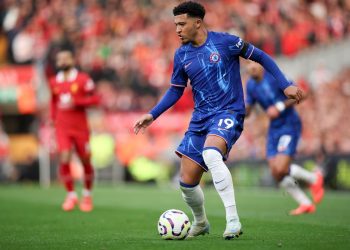 Jadon Sancho in azione col Chelsea contro il Liverpool (Foto Ansa)