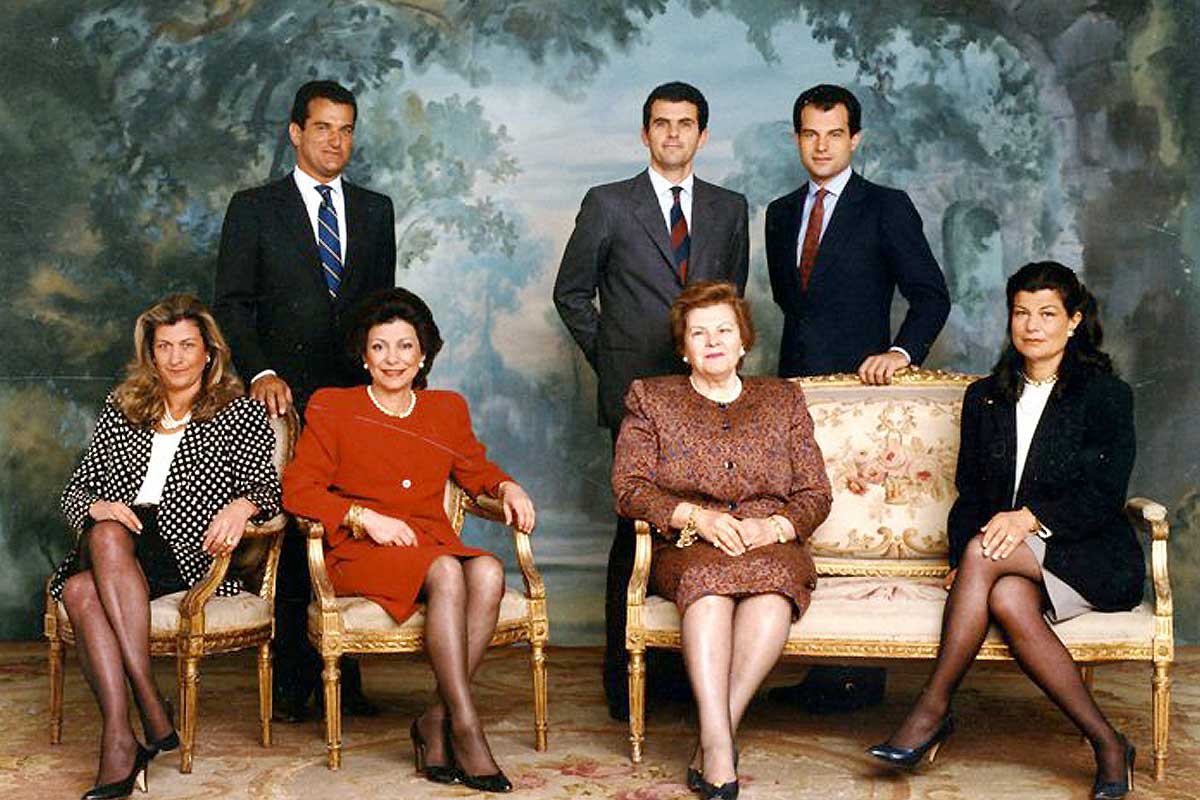 Wanda Ferragamo coi sei figli