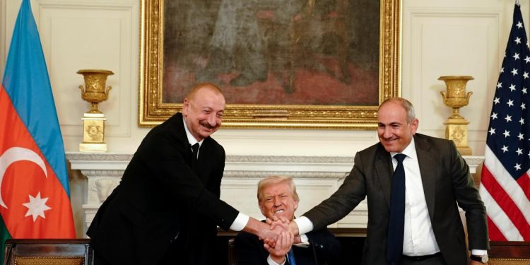 Armenia e Azerbaigian siglano intesa (Foto: Ansa)