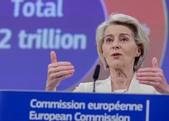 Ursula von der Leyen, presidente della Commissione UE (Ansa)
